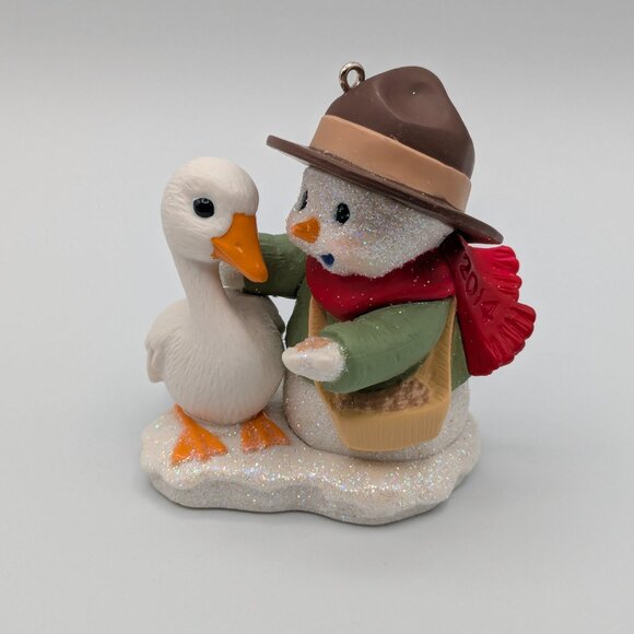 Hallmark Keepsake Snow Buddies 2014, 17th in the Snow Buddies Series - Picture 3 of 11
